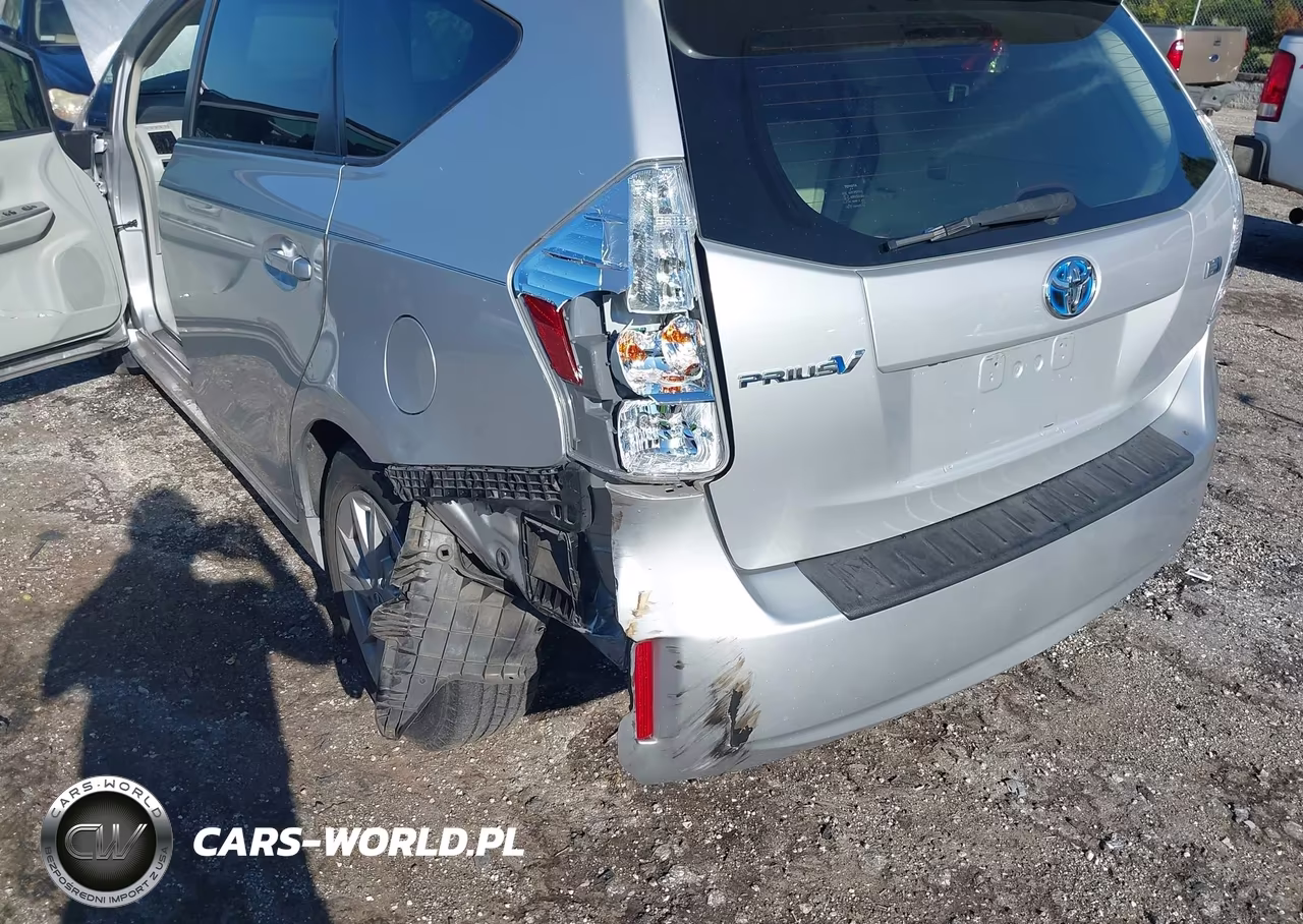 2014 Toyota Prius V Three VIN:JTDZN3EU1E3298361 - 6