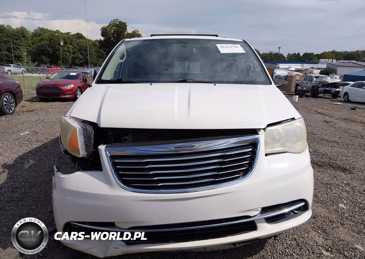 2011 Chrysler Town & Country Touring-L VIN:2A4RR8DG3BR745220 - 12