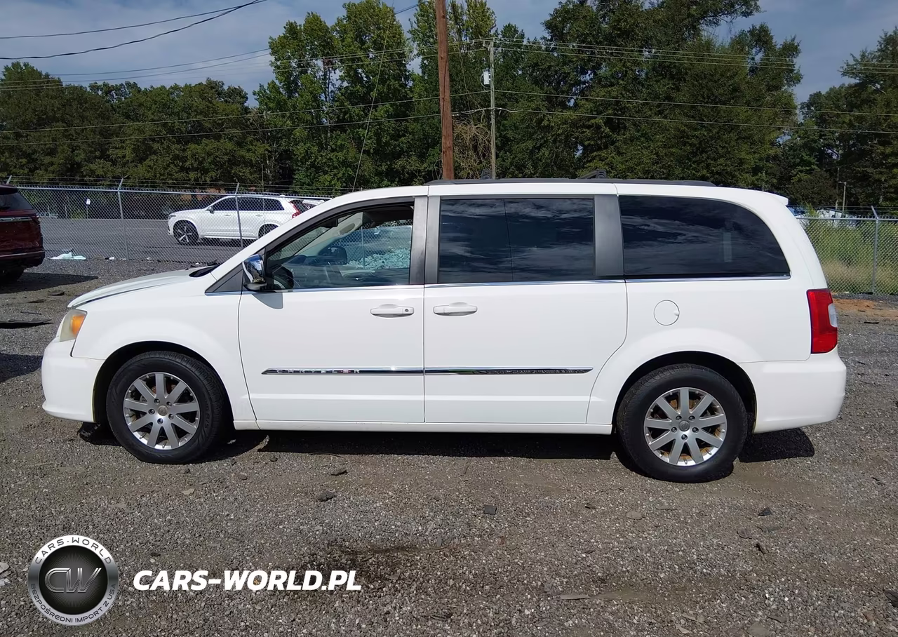 2011 Chrysler Town & Country Touring-L VIN:2A4RR8DG3BR745220 - 14