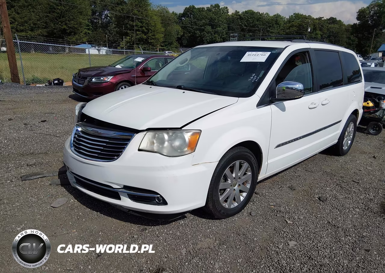 2011 Chrysler Town & Country Touring-L VIN:2A4RR8DG3BR745220 - 2