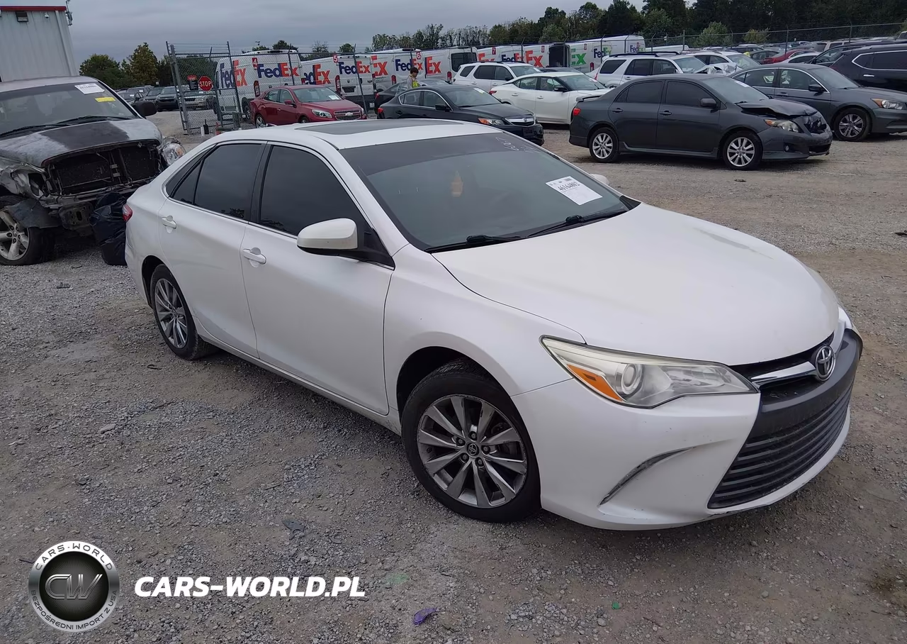2016 Toyota Camry Xle VIN:4T1BF1FK9GU556067 - 1