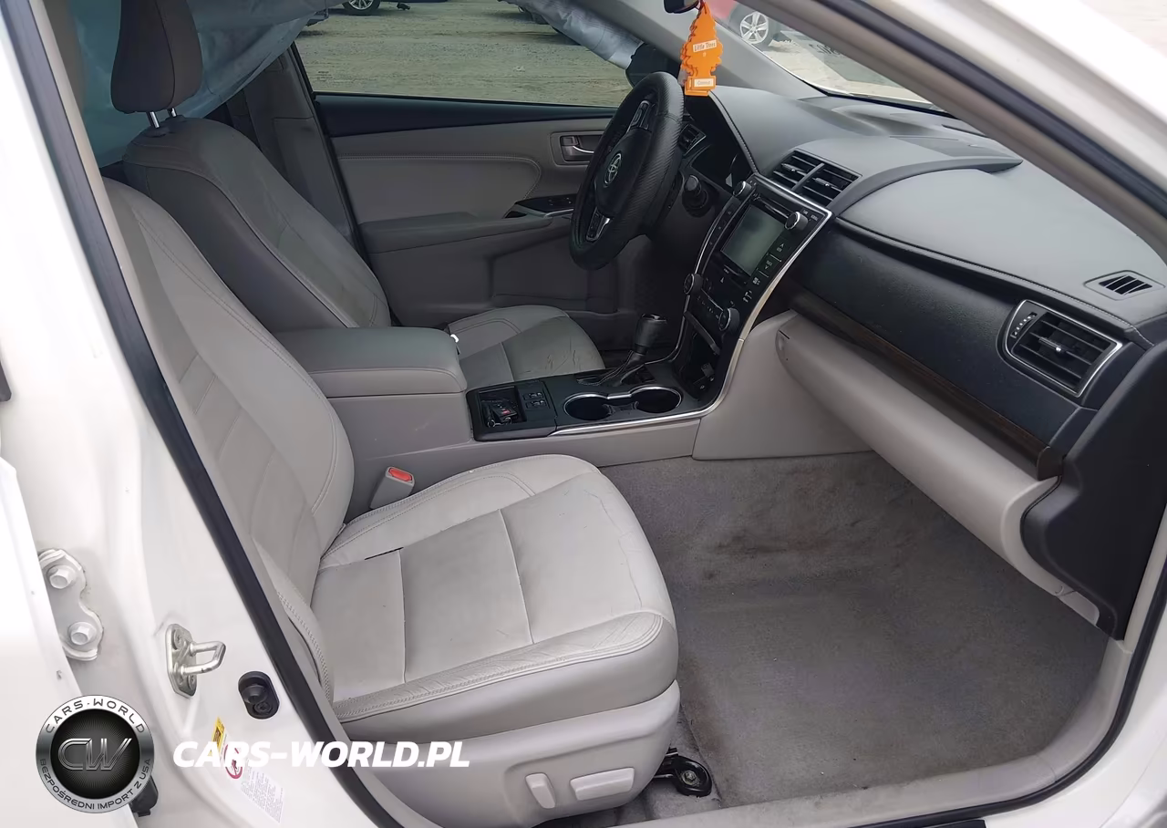 2016 Toyota Camry Xle VIN:4T1BF1FK9GU556067 - 5