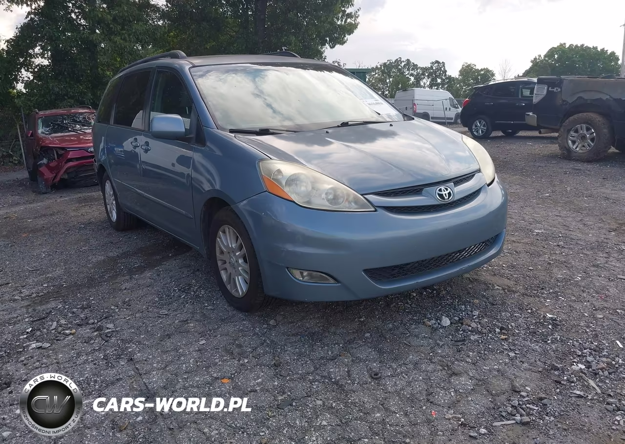 2010 Toyota Sienna Xle