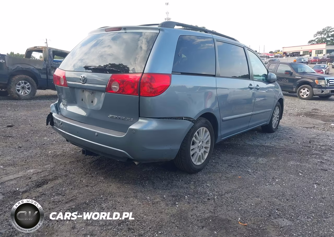 2010 Toyota Sienna Xle VIN:5TDYK4CC4AS323279 - 4