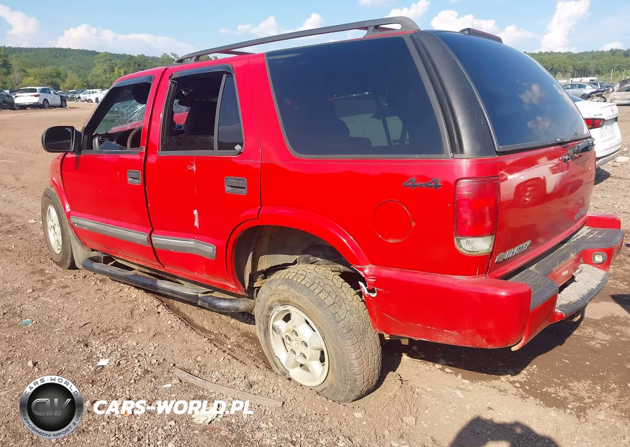 2000 Chevrolet Blazer Ls VIN:1GNDT13W3YK118632 - 3