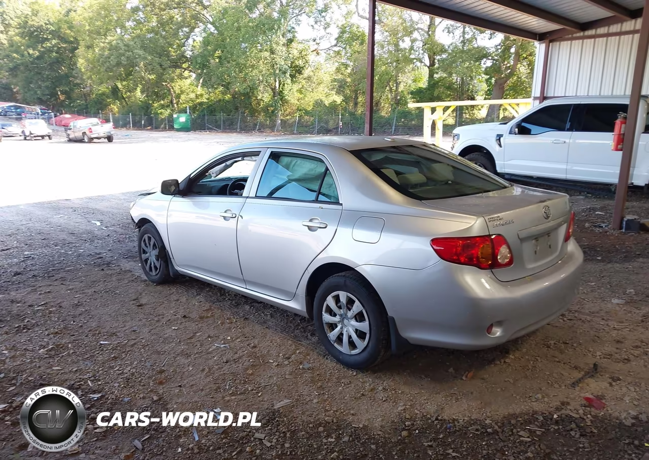 2010 Toyota Corolla Le VIN:1NXBU4EE8AZ379702 - 3