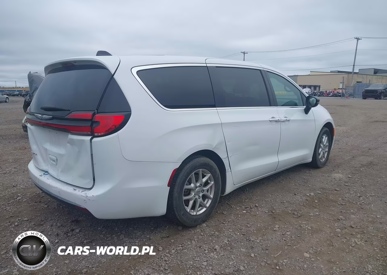 2025 Chrysler Pacifica Select VIN:2C4RC1BG7SR556586 - 4
