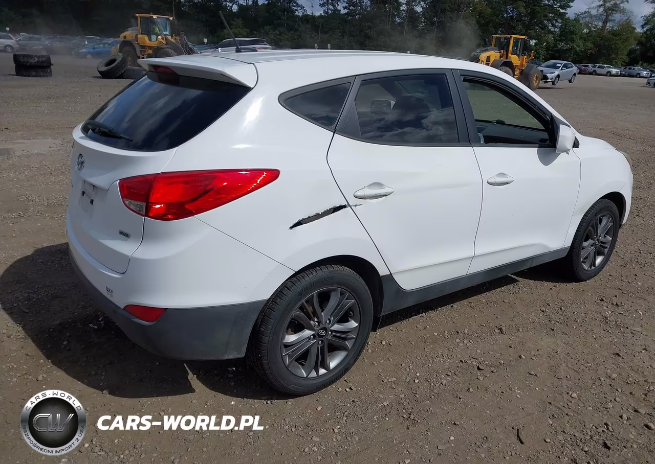 2015 Hyundai Tucson Gls VIN:KM8JTCAF7FU104448 - 4