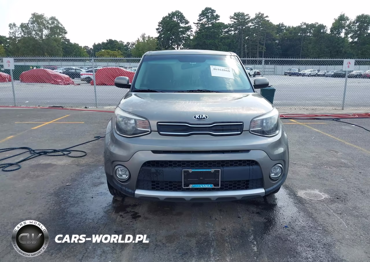 2018 Kia Soul + VIN:KNDJP3A51J7610087 - 12