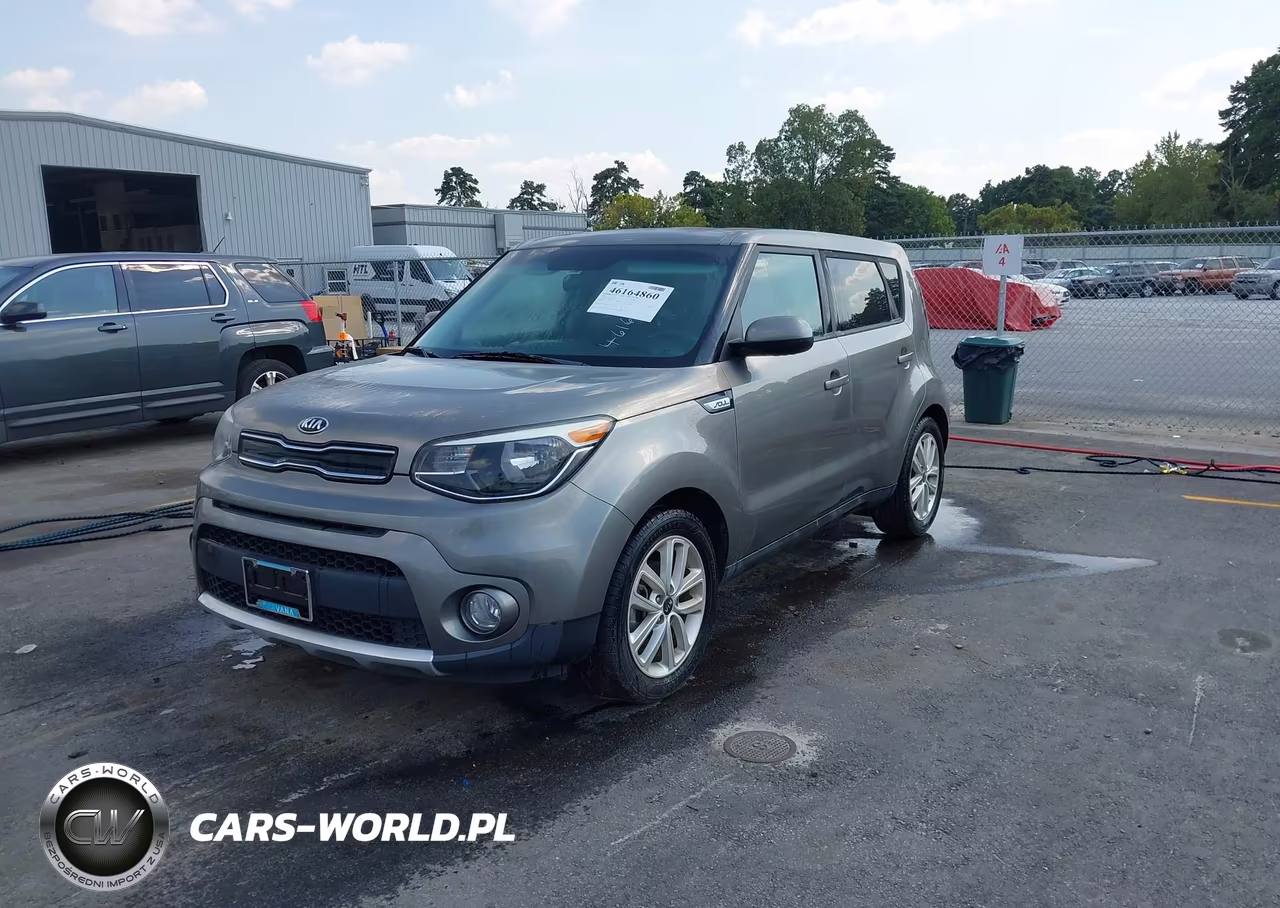 2018 Kia Soul + VIN:KNDJP3A51J7610087 - 2
