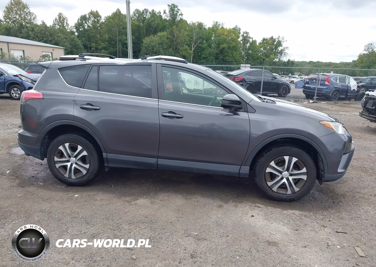2016 Toyota Rav4 Le VIN:JTMZFREV5GJ082584 - 14