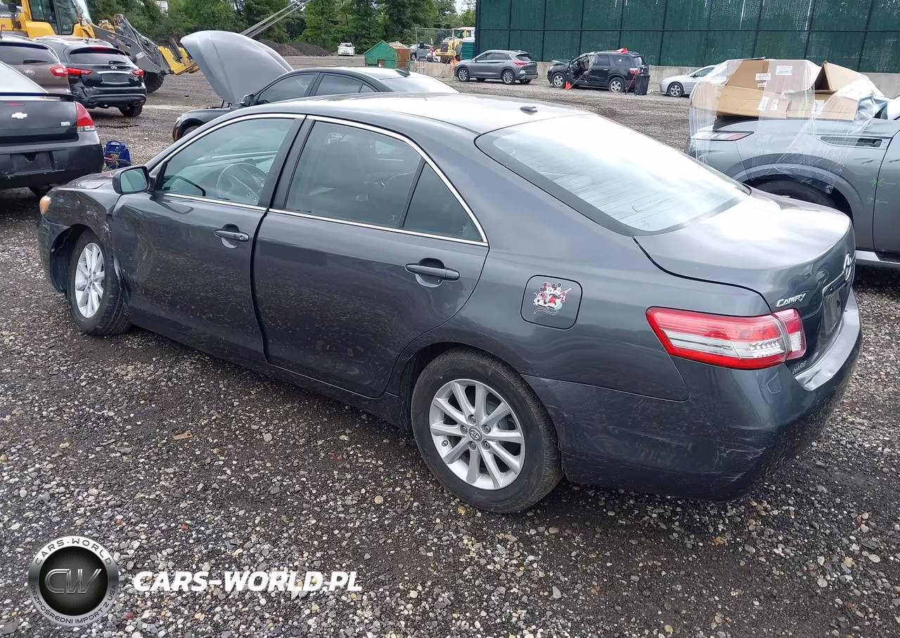 2011 Toyota Camry Xle VIN:4T4BF3EK1BR142258 - 3
