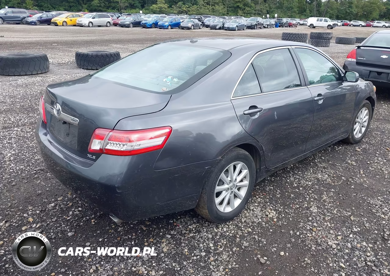 2011 Toyota Camry Xle VIN:4T4BF3EK1BR142258 - 4