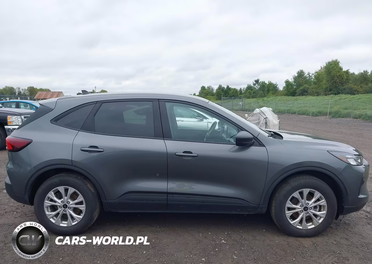 2025 Ford Escape Active VIN:1FMCU9GN5SUB19547 - 13