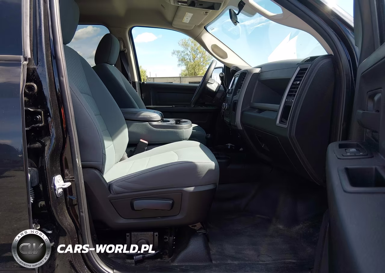 2018 Ram 2500 Tradesman 4X4 6'4 Box VIN:3C6TR5CT3JG295282 - 5