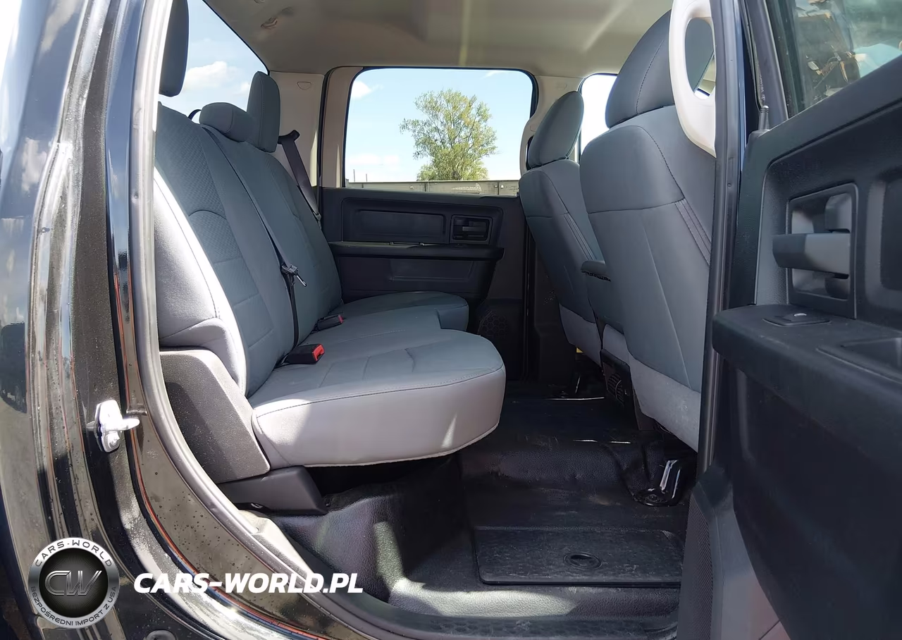 2018 Ram 2500 Tradesman 4X4 6'4 Box VIN:3C6TR5CT3JG295282 - 8