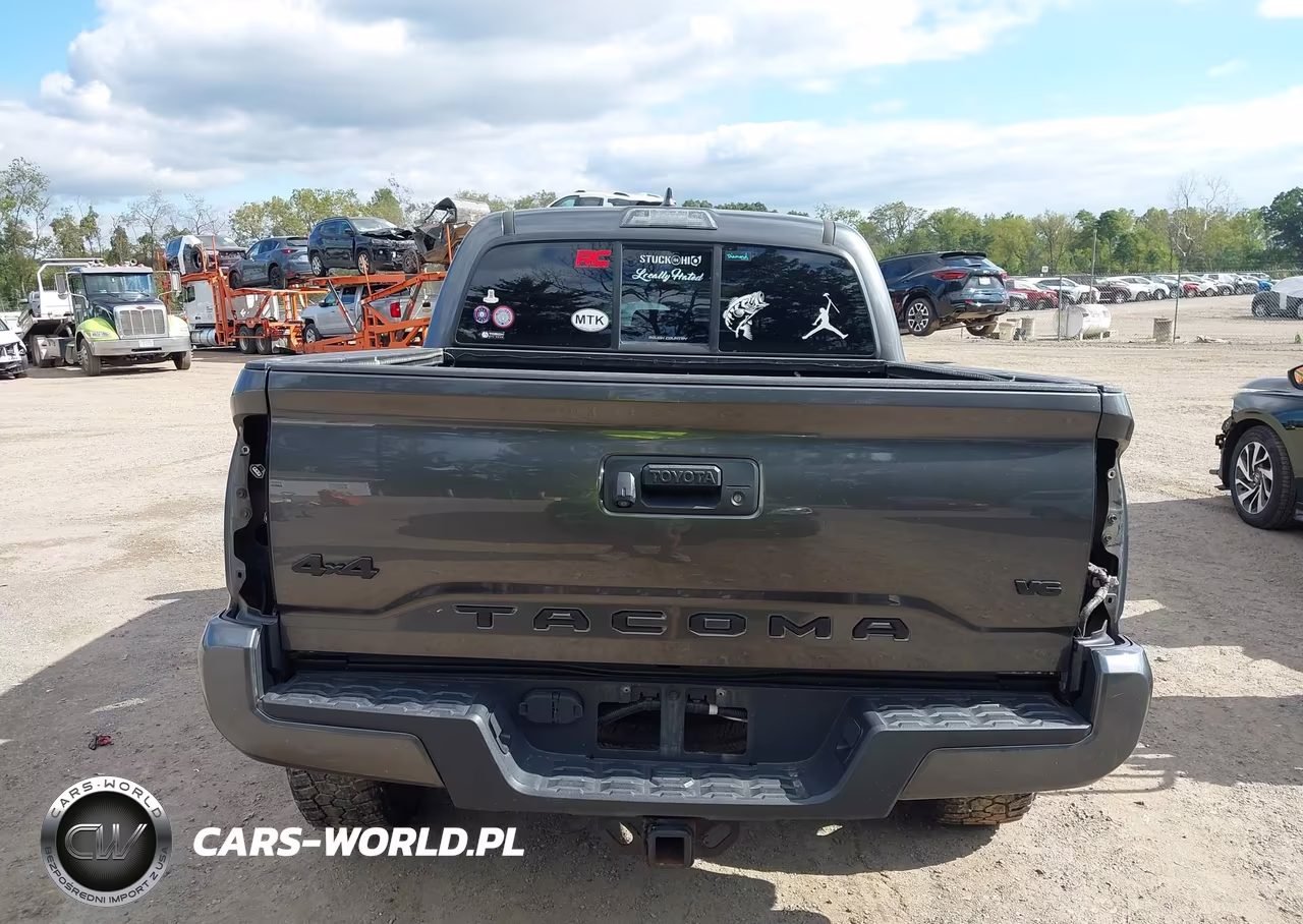 2017 Toyota Tacoma Sr V6 VIN:3TMCZ5AN7HM066158 - 16