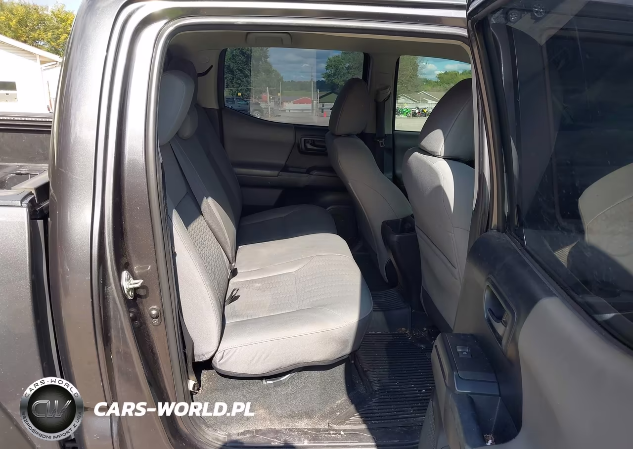 2017 Toyota Tacoma Sr V6 VIN:3TMCZ5AN7HM066158 - 8