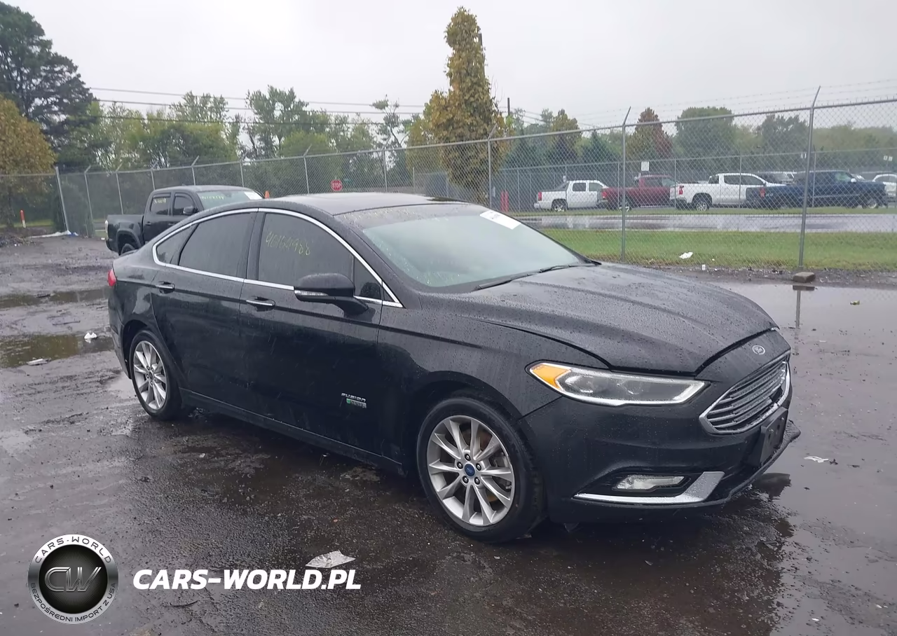 2017 Ford Fusion Energi Titanium VIN:3FA6P0SU5HR364406 - 1