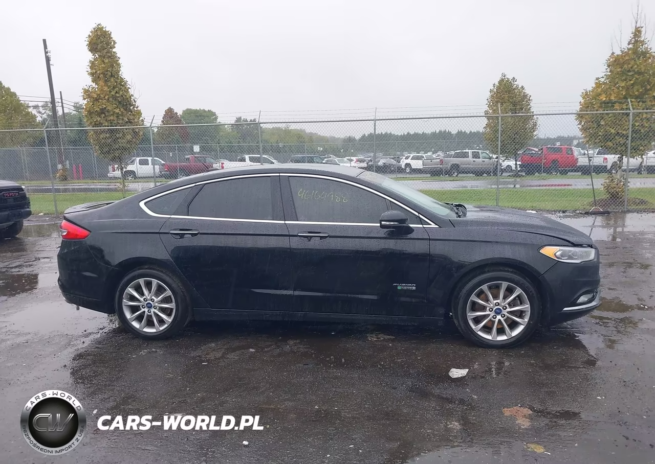 2017 Ford Fusion Energi Titanium VIN:3FA6P0SU5HR364406 - 13