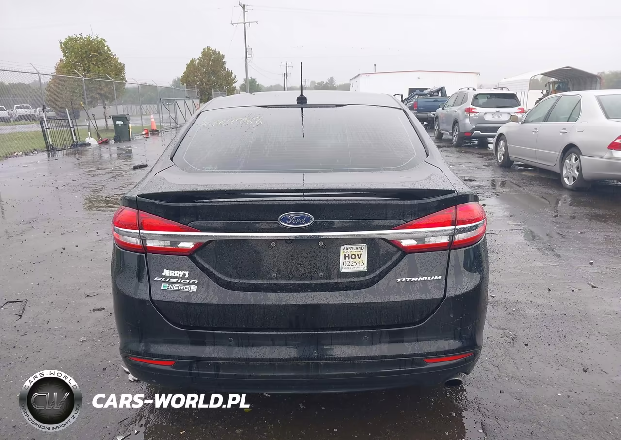 2017 Ford Fusion Energi Titanium VIN:3FA6P0SU5HR364406 - 16