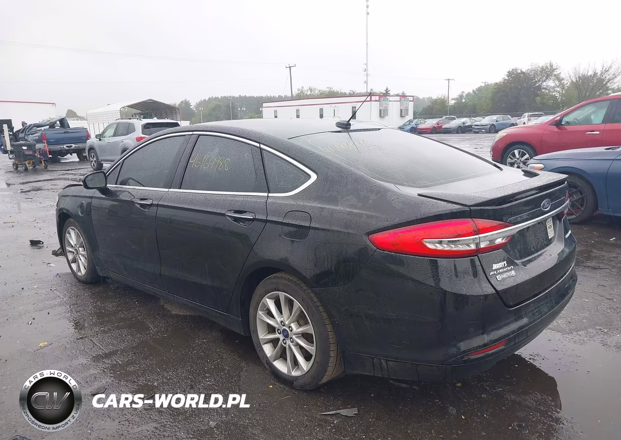 2017 Ford Fusion Energi Titanium VIN:3FA6P0SU5HR364406 - 3