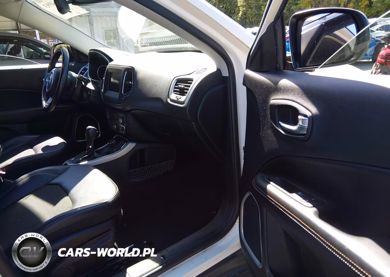 2020 Jeep Compass Latitude 4X4 VIN:3C4NJDBB6LT229167 - 5