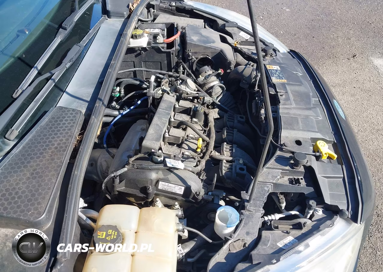 2018 Ford Focus Titanium VIN:1FADP3J20JL324702 - 6