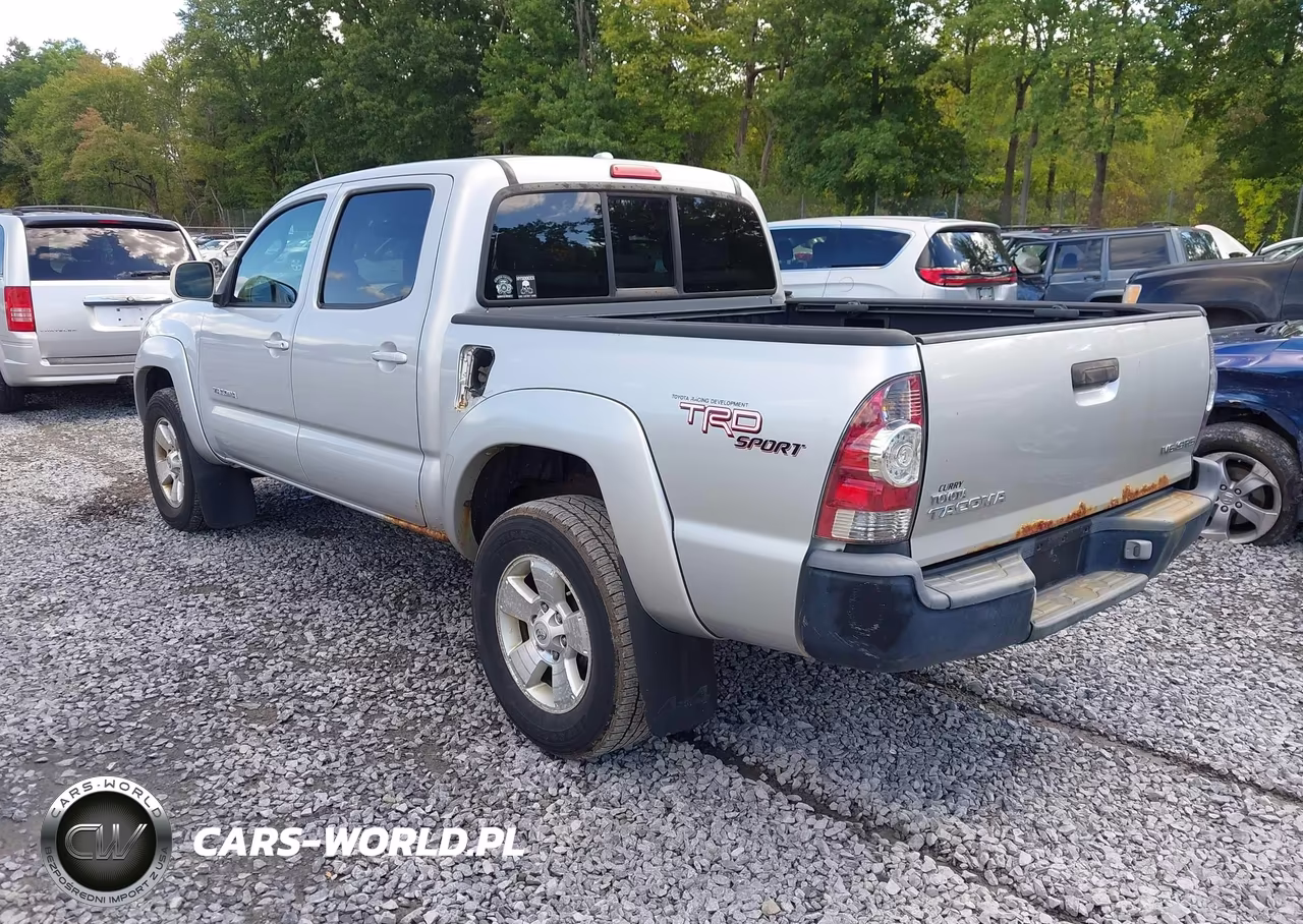 2010 Toyota Tacoma Base V6 VIN:3TMLU4EN1AM048358 - 3