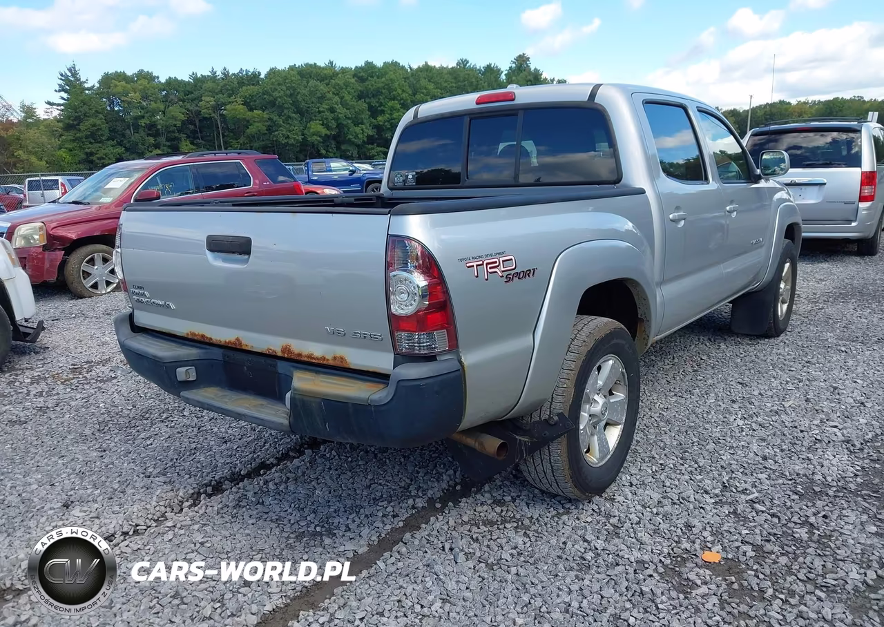 2010 Toyota Tacoma Base V6 VIN:3TMLU4EN1AM048358 - 4