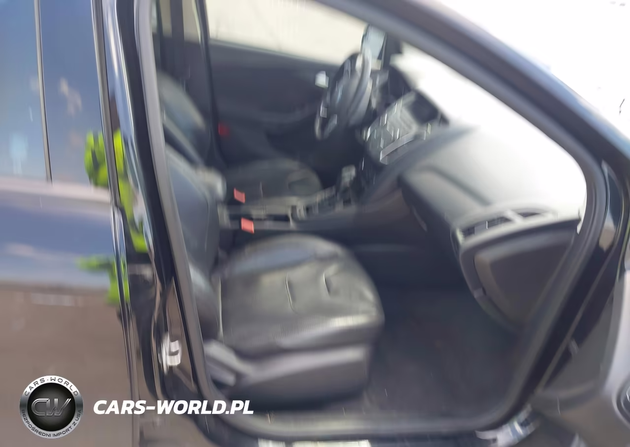 2016 Ford Focus Se VIN:1FADP3K25GL326470 - 5