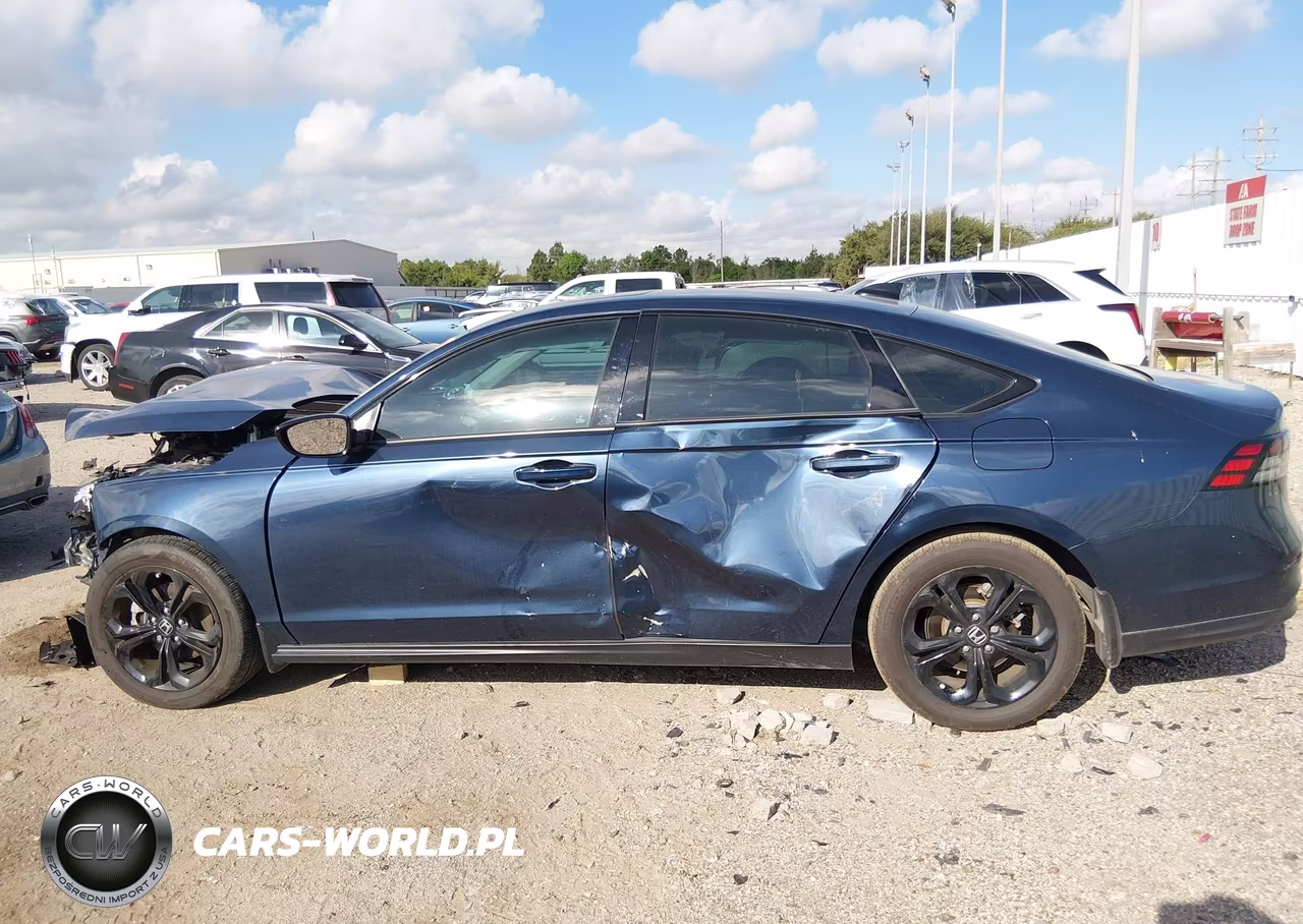 2025 Honda Accord Se VIN:1HGCY1F4XSA011964 - 14