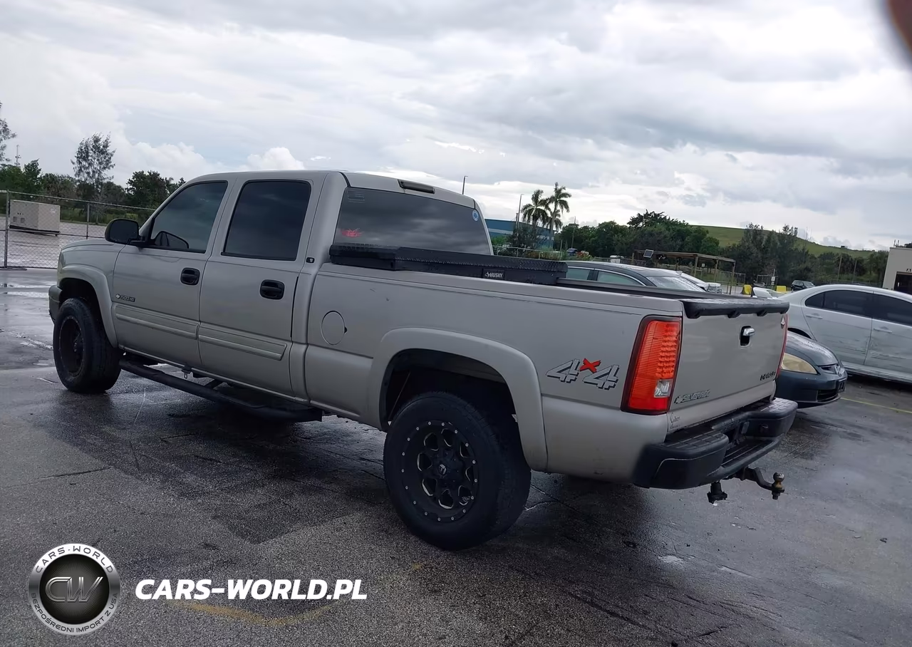 2005 Chevrolet Silverado 1500Hd Ls VIN:1GCGK13U35F827539 - 3