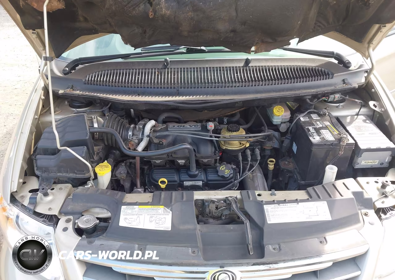 2005 Chrysler Town & Country Limited VIN:2C8GP64L75R251675 - 10