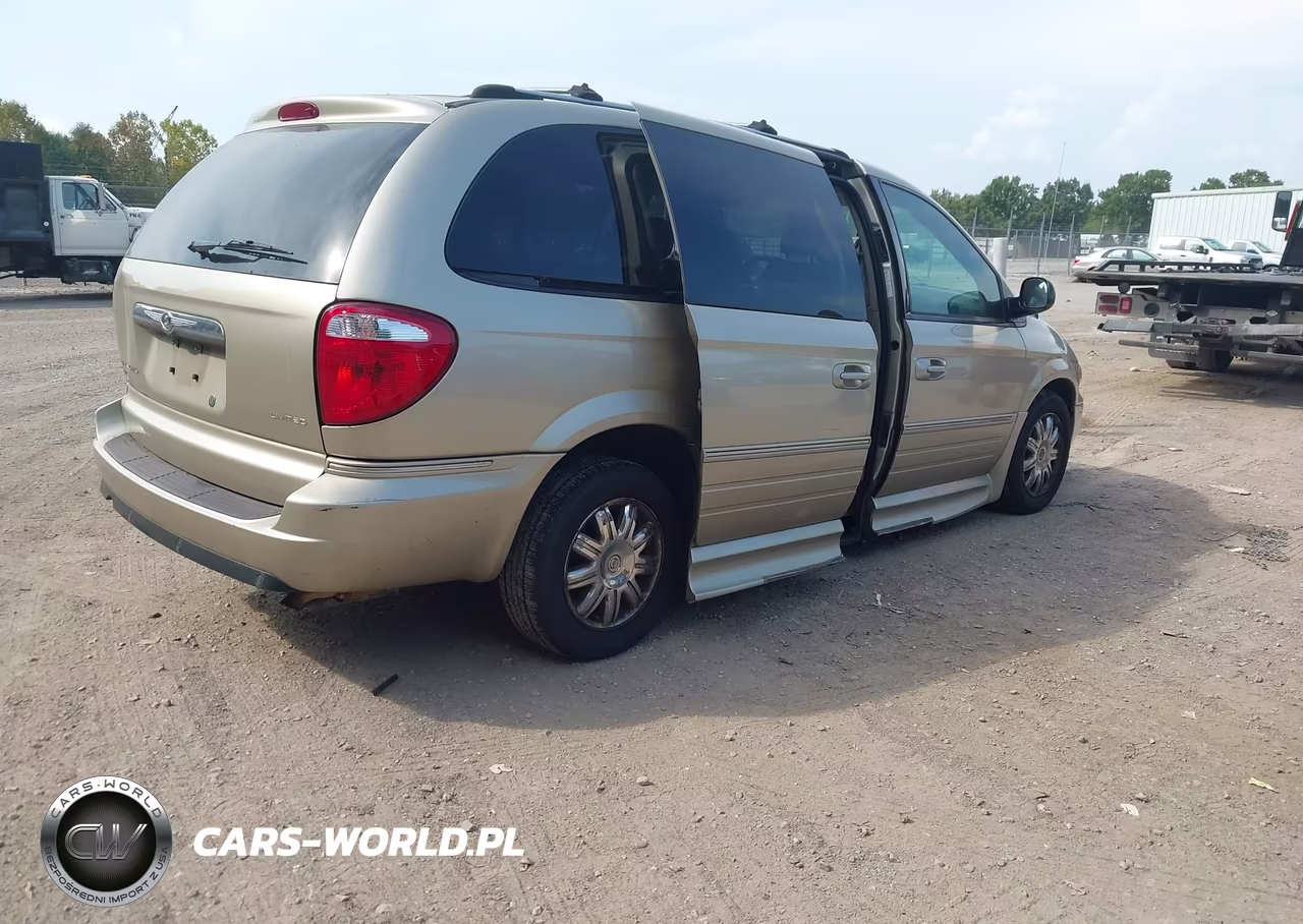 2005 Chrysler Town & Country Limited VIN:2C8GP64L75R251675 - 4