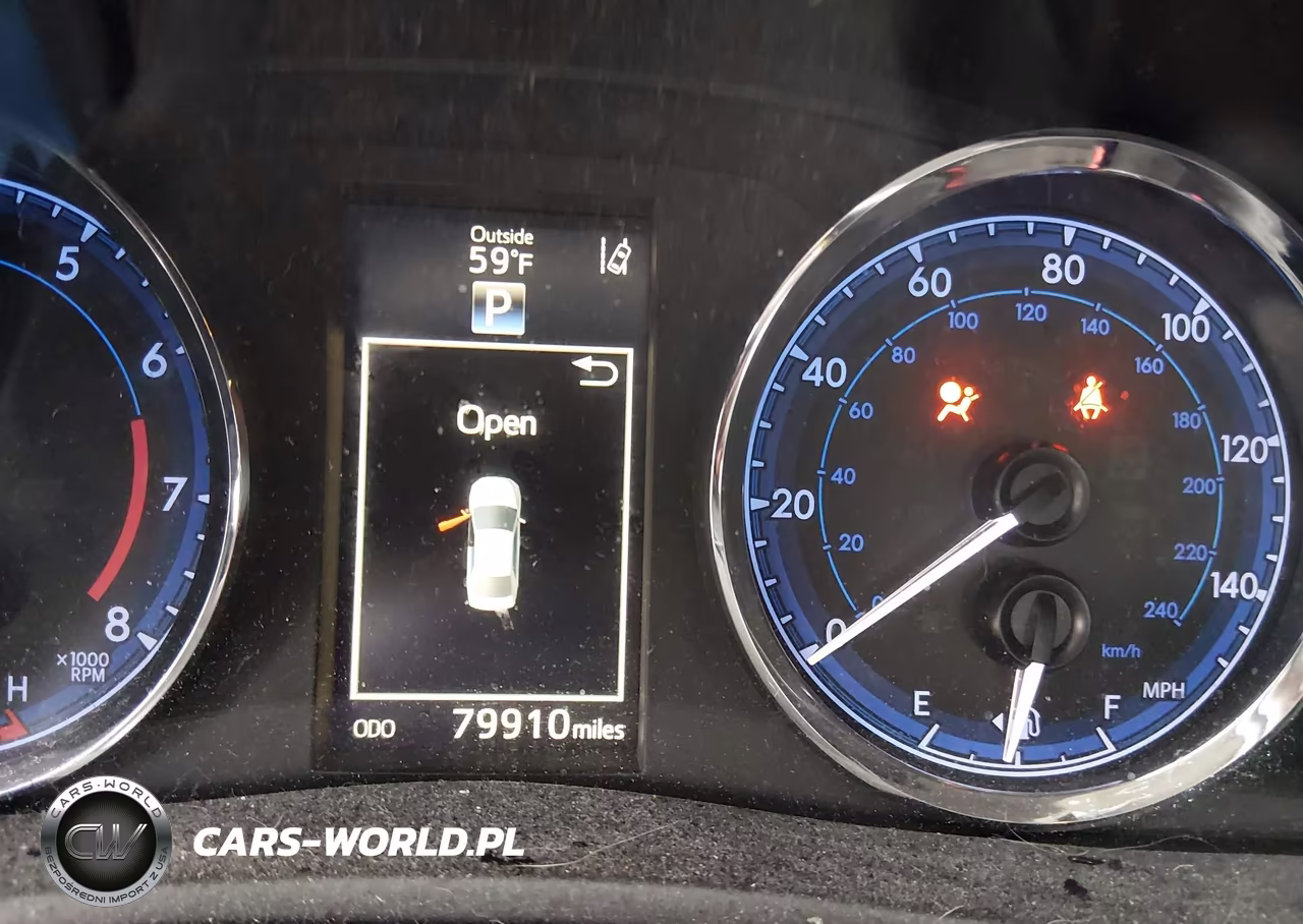 2018 Toyota Corolla Se VIN:5YFBURHE2JP768720 - 15