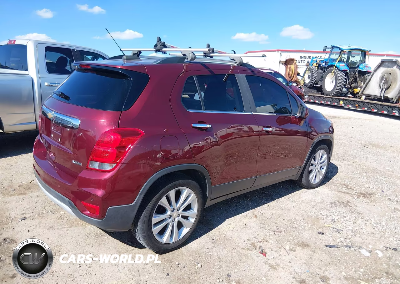 2017 Chevrolet Trax Premier VIN:3GNCJMSB0HL195426 - 4