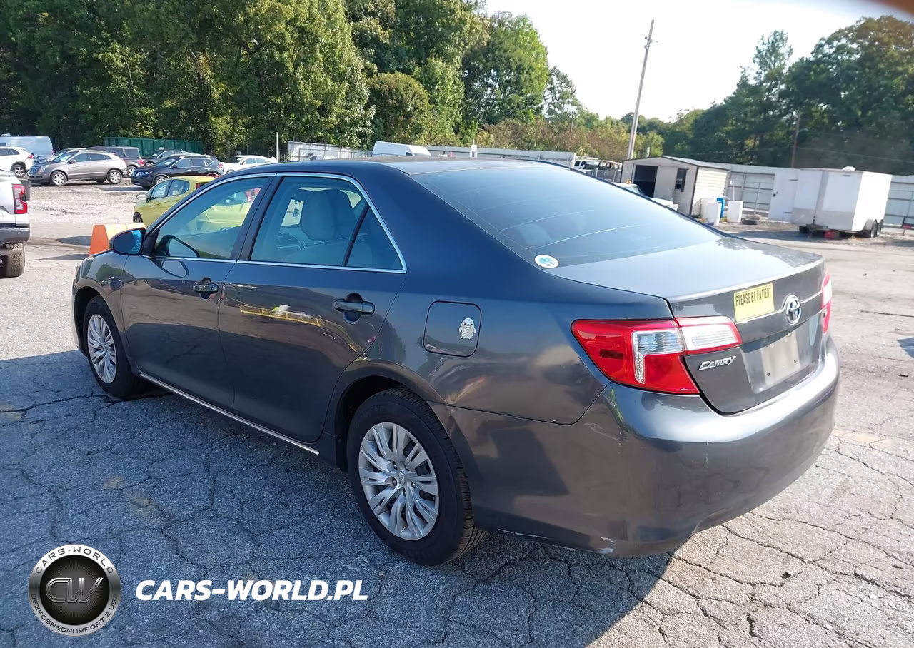2012 Toyota Camry Le VIN:4T4BF1FK3CR235710 - 3