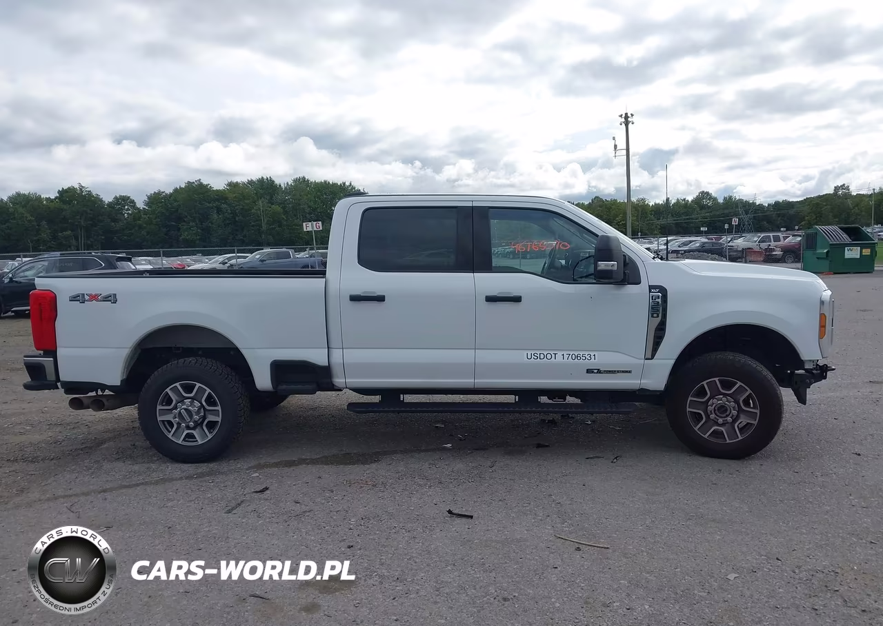 2025 Ford F-350 Xlt VIN:1FT8W3BT8SED73335 - 14