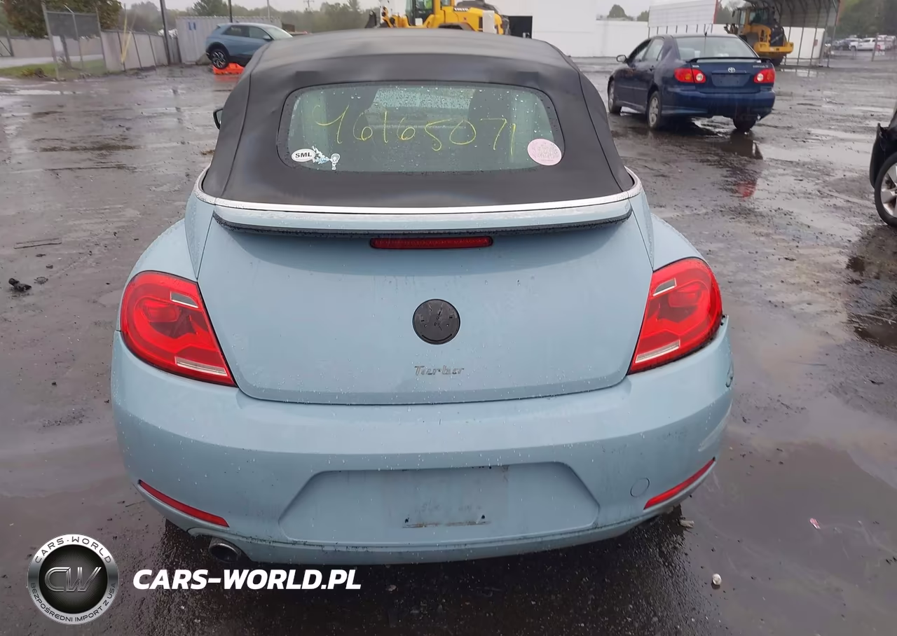 2013 Volkswagen Beetle 2.0T 60S Edition VIN:3VW7A7AT5DM801066 - 15