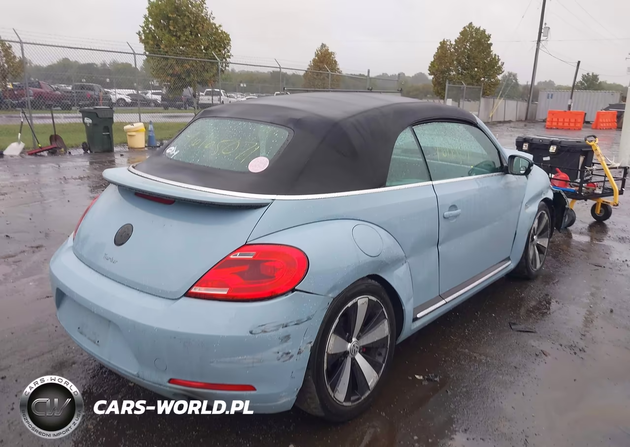 2013 Volkswagen Beetle 2.0T 60S Edition VIN:3VW7A7AT5DM801066 - 4