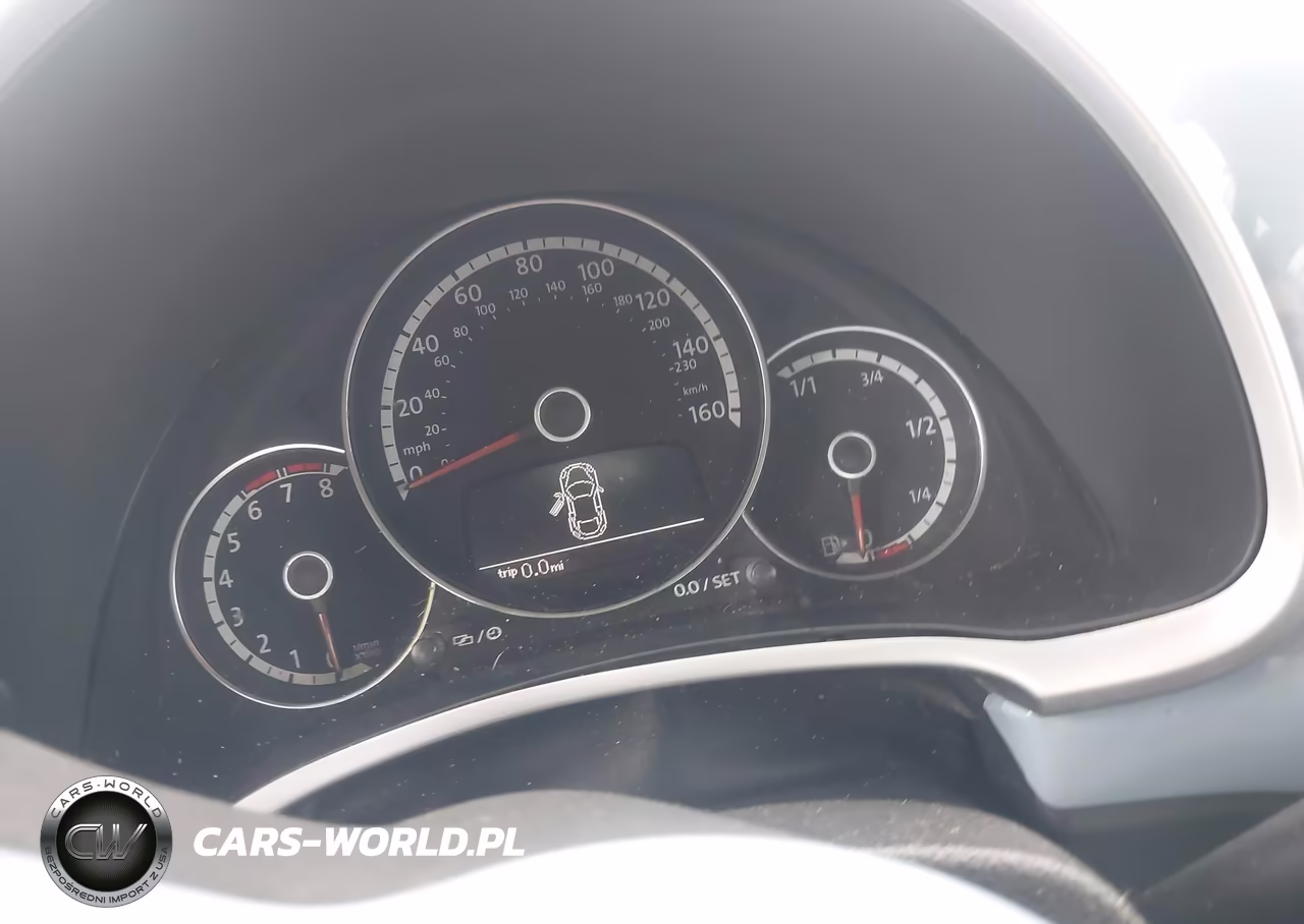 2013 Volkswagen Beetle 2.0T 60S Edition VIN:3VW7A7AT5DM801066 - 7