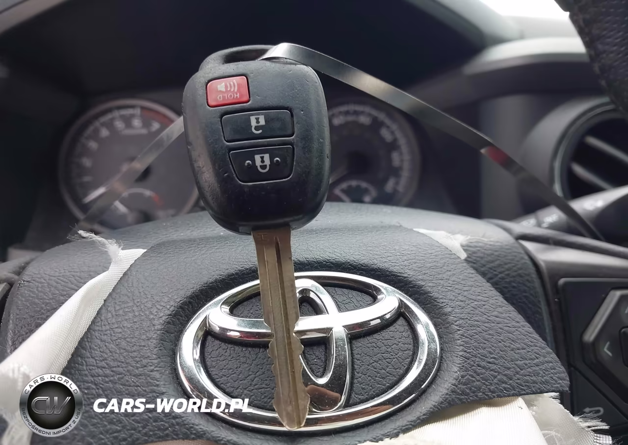 2017 Toyota Tacoma Trd Sport VIN:5TFCZ5AN1HX120600 - 11