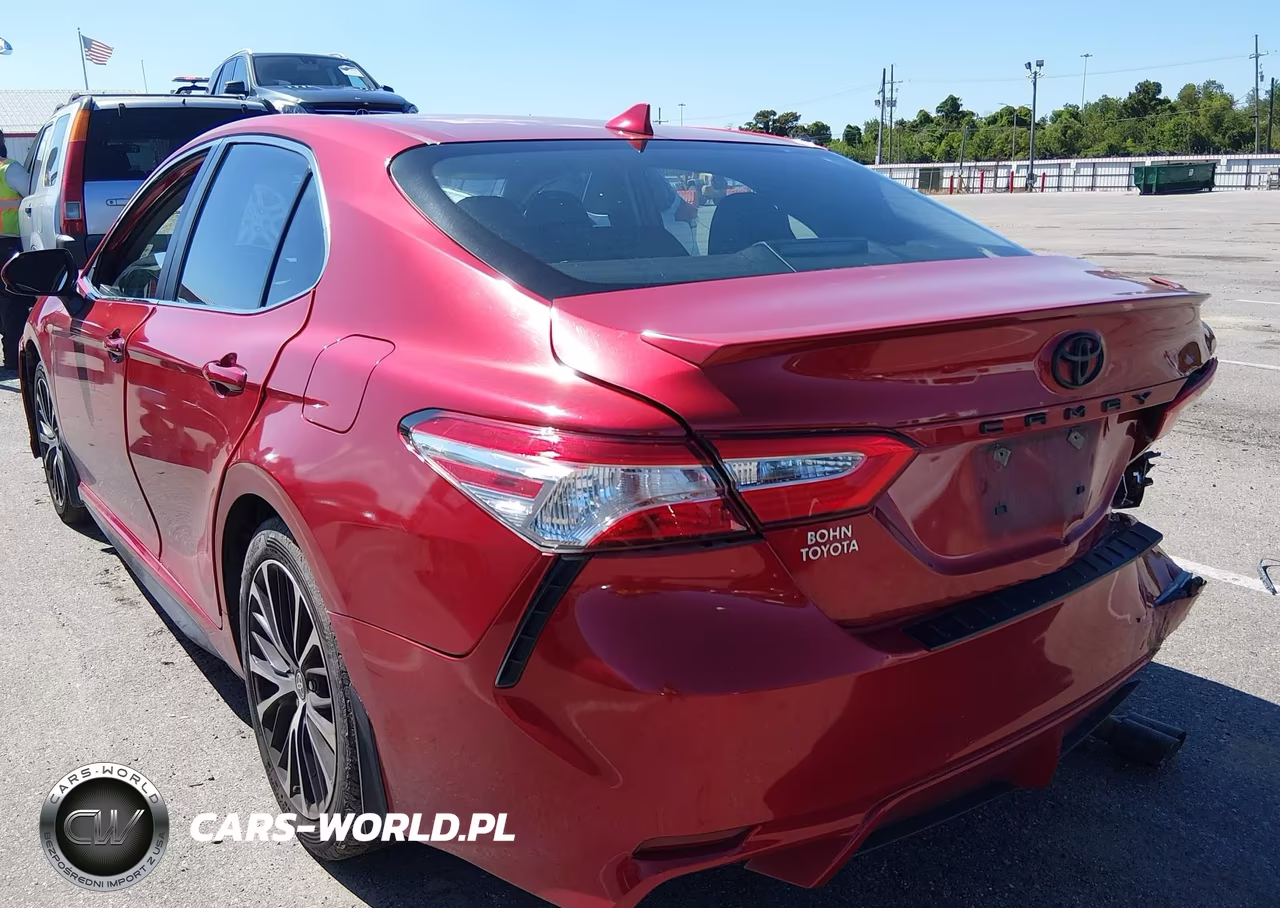 2020 Toyota Camry Se VIN:4T1G11AK7LU373594 - 3