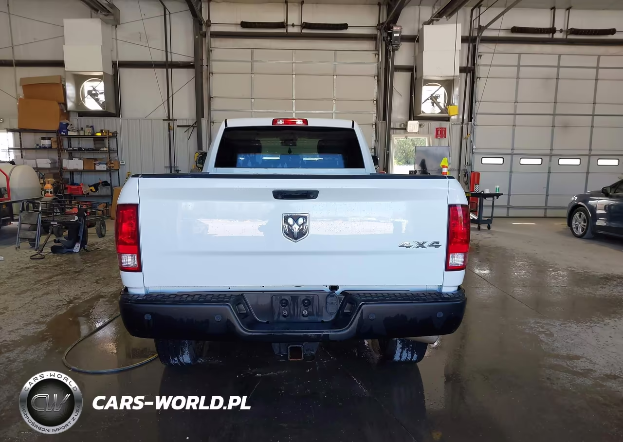 2017 Ram 3500 Tradesman 4X4 8' Box VIN:3C63R3GL3HG710514 - 17