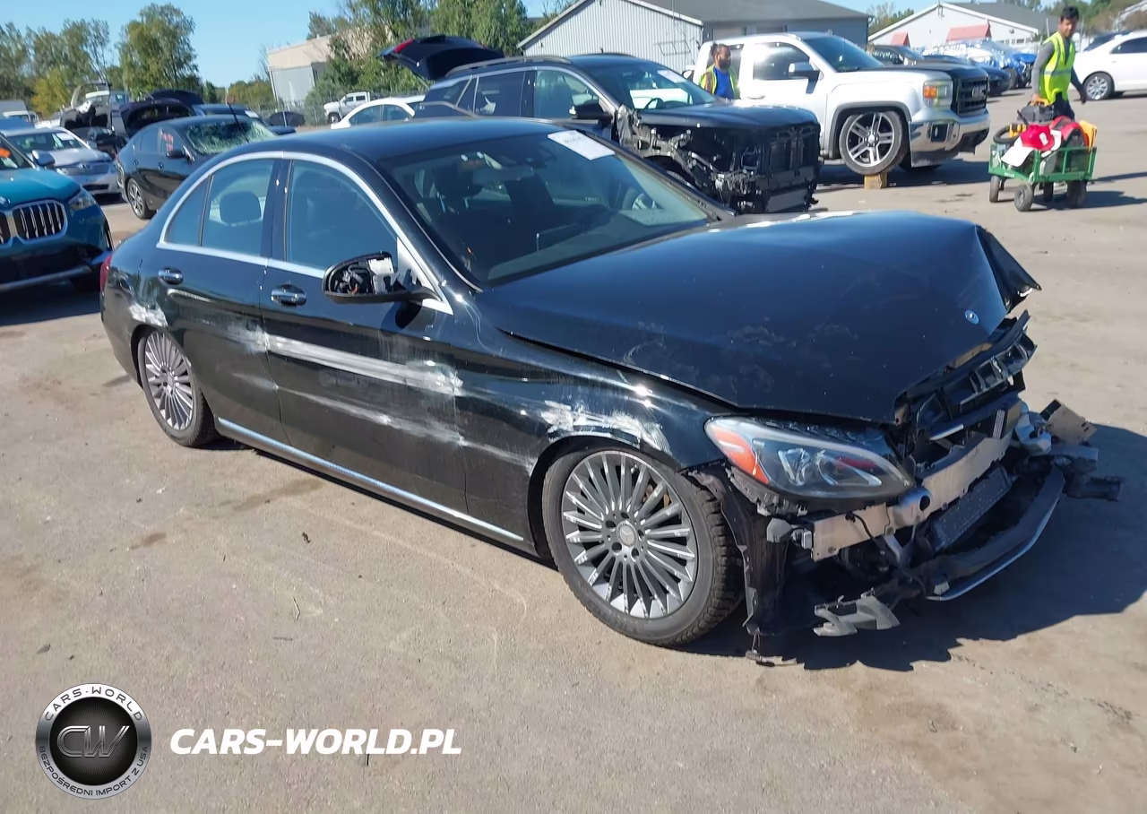 2015 Mercedes-Benz C 300 Luxury 4Matic