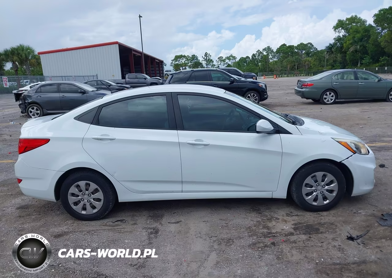 2016 Hyundai Accent Se VIN:KMHCT4AE9GU063912 - 13
