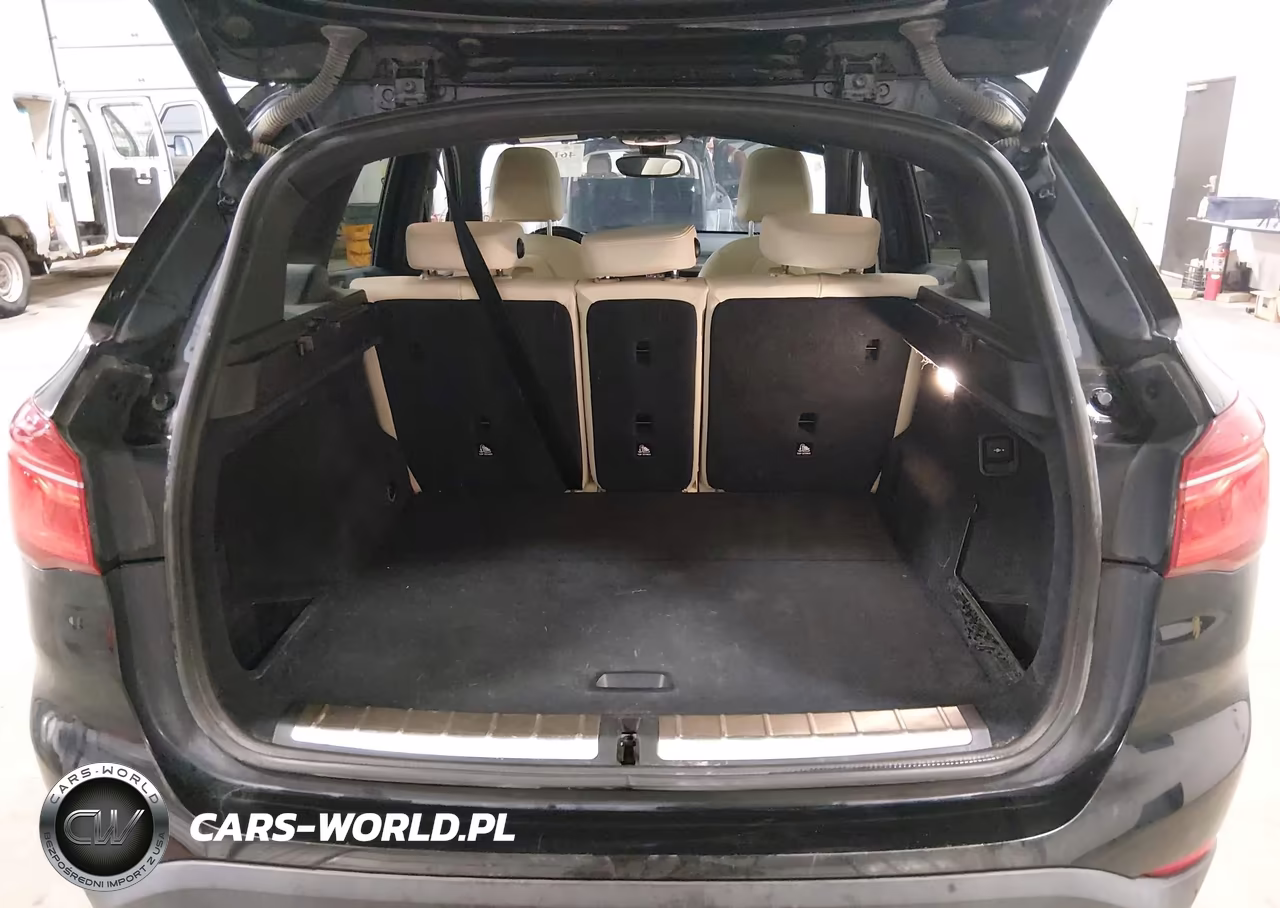 2016 BMW X1 xDrive28I VIN:WBXHT3C3XG5E48640 - 17