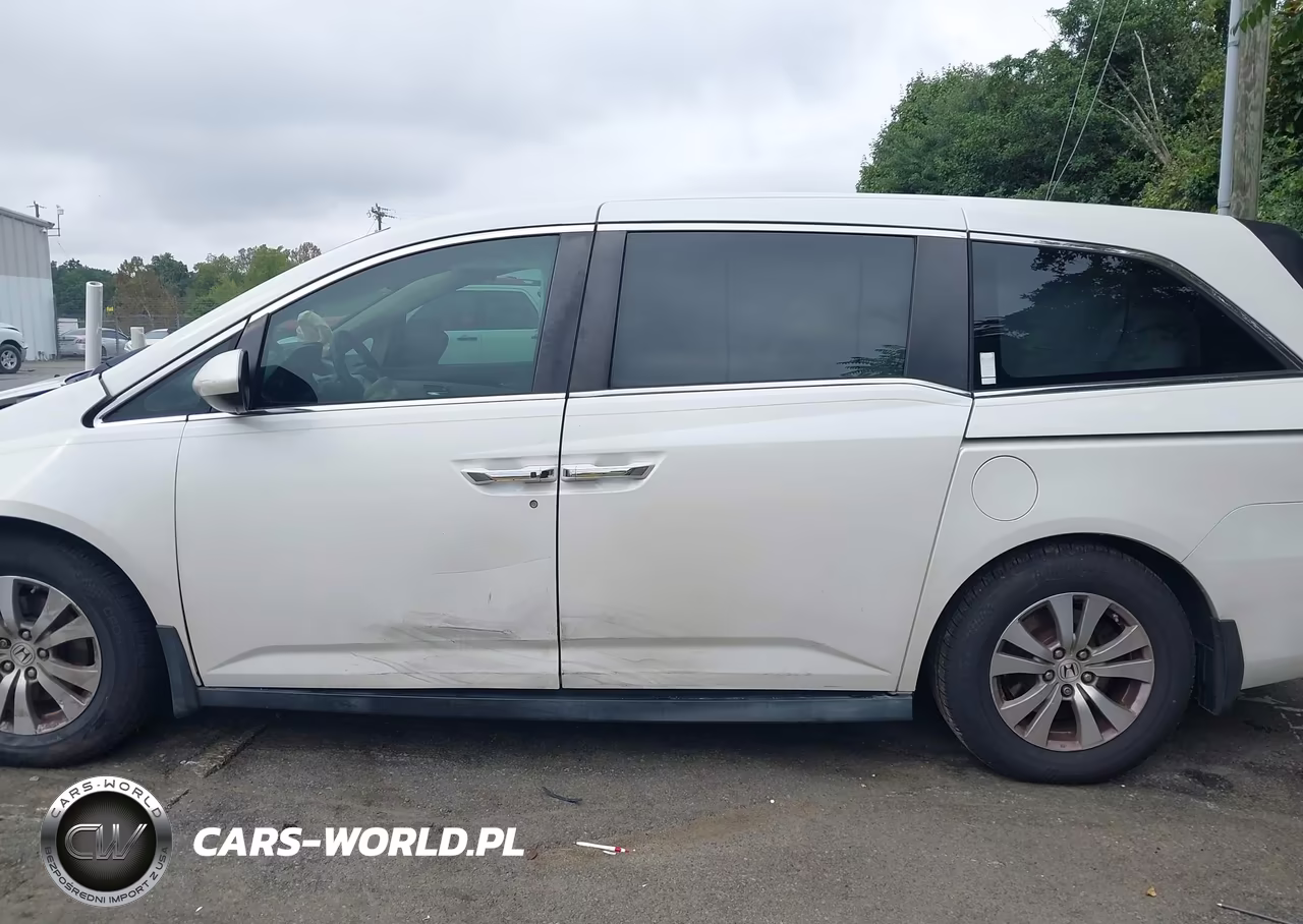 2015 Honda Odyssey Ex-L VIN:5FNRL5H63FB119451 - 14