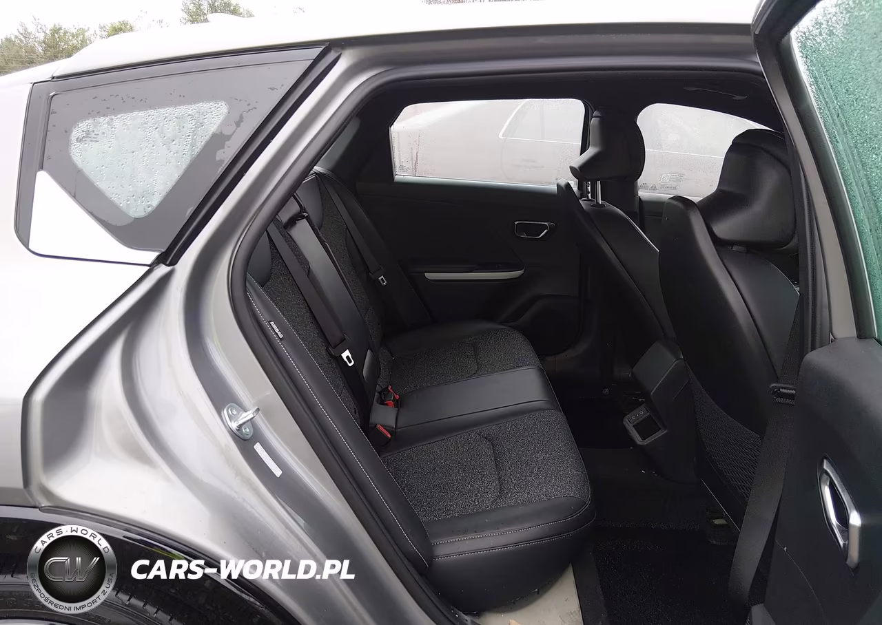 2025 Kia K4 Gt-Line VIN:3KPFW4DE4SE177375 - 8
